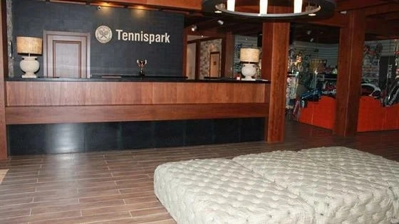  Теннисный клуб "Tennispark"
