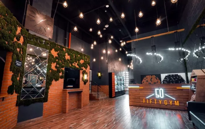 Фитнес-центр с бассейном "50GYM".