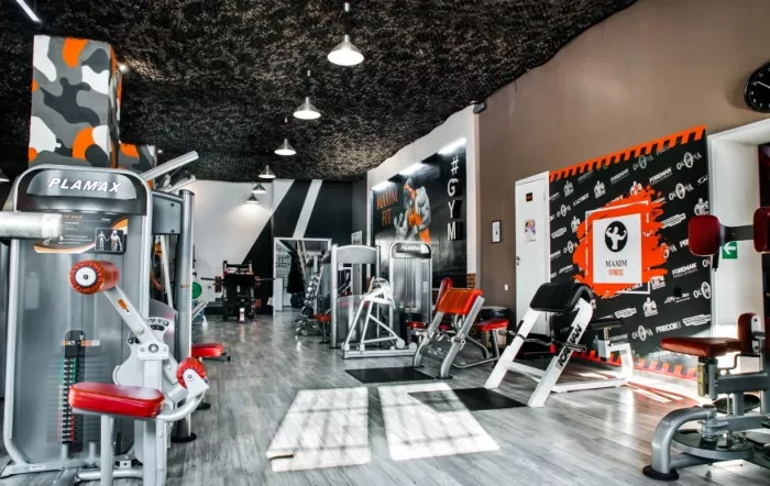 Фитнес-клуб "Maxim FIT".