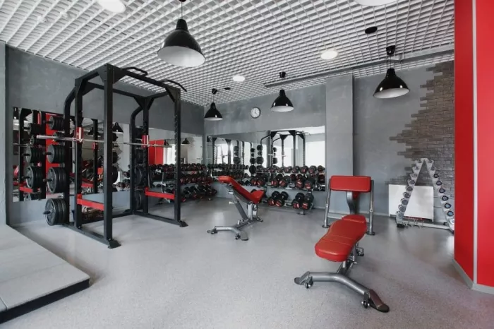 Тренажёрный зал "Arnold gym".