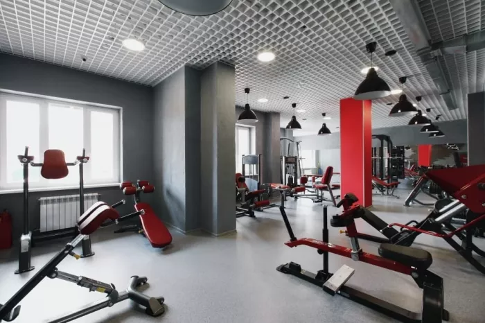 Тренажёрный зал "Arnold gym".