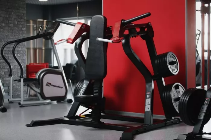 Тренажёрный зал "Arnold gym".