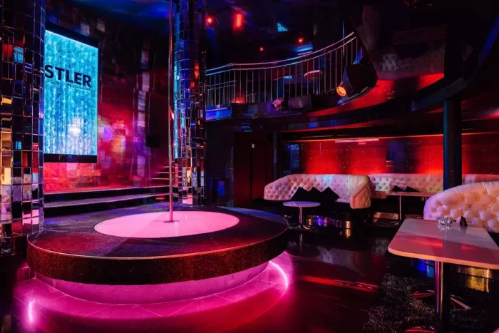 Ночной клуб "Cabaret club 911"