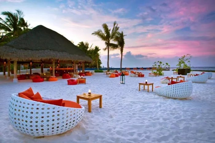 Отель "Курамати Мальдивы" (Kuramati Maldives Hotel)