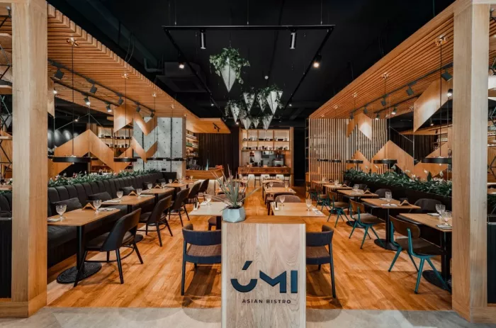 Ресторан азиатской кухни "UMI Asian kitchen & bar