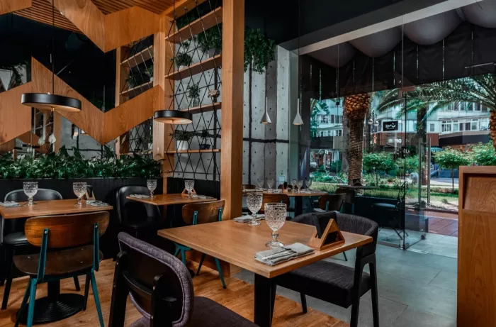 Ресторан азиатской кухни "UMI Asian kitchen & bar