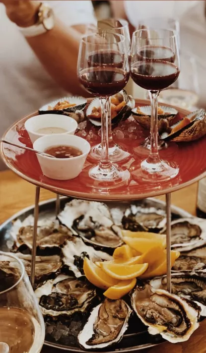 Бар "Yummy Oysters".