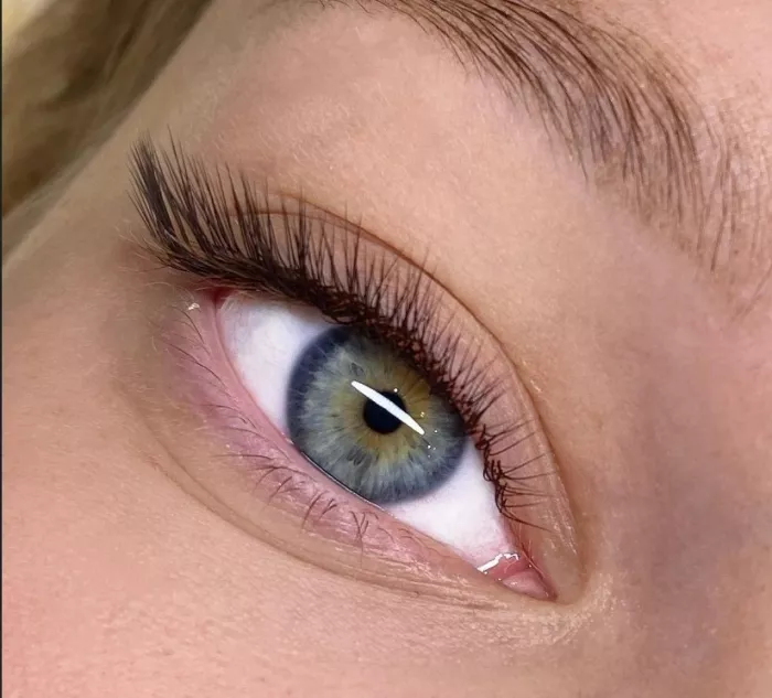 Студия по наращиванию ресниц "VERAN LASHES".