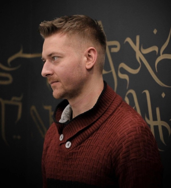 Мужская парикмахерская "Model 66 Barbershop".
