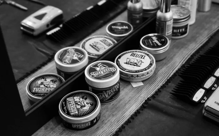 Мужская парикмахерская "Model 66 Barbershop".