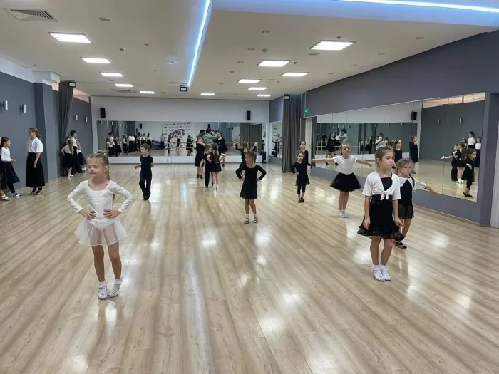 Школа танцев "DanceproStudio"