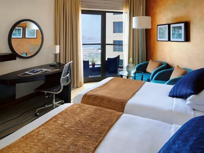 Отель "Mövenpick Hotel Jumeirah Beach" 5*