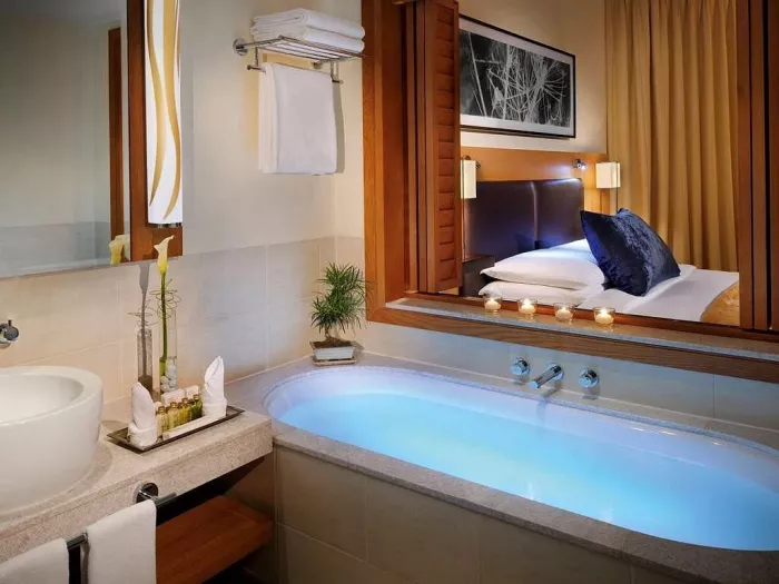 Отель "Mövenpick Hotel Jumeirah Beach" 5*