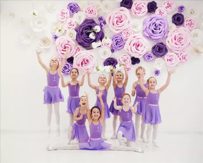 Детская школа балета "Lil Ballerine"