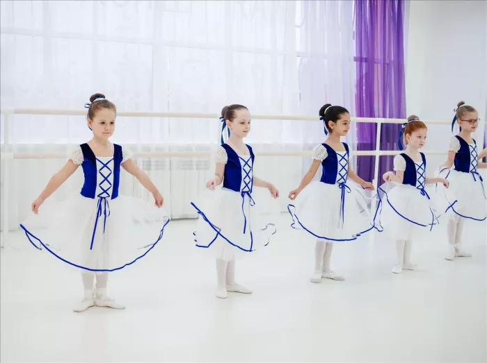 Детская школа балета "Lil Ballerine"