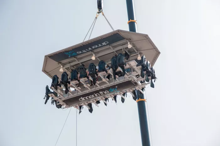 Ресторан "Dinner in the sky Dubai"