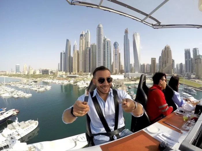 Ресторан "Dinner in the sky Dubai"