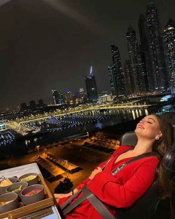 Ресторан "Dinner in the sky Dubai"