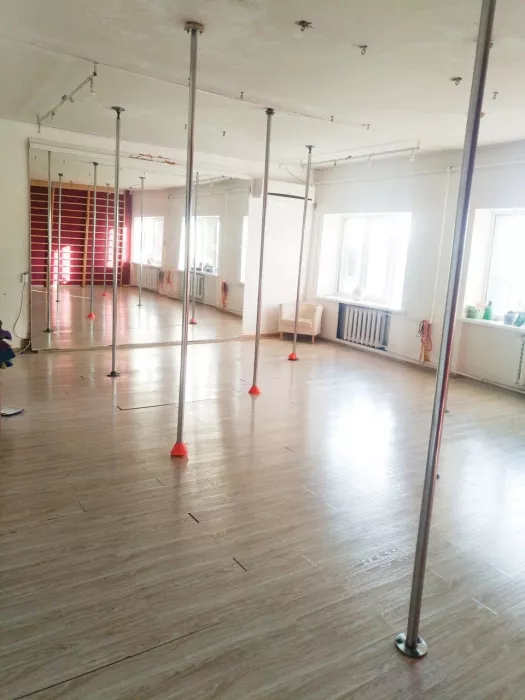 Студия танца "NeFormat Pole Dance Studio"