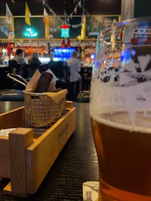 Кафе-паб "Harat’s pub" на Б.Садовой