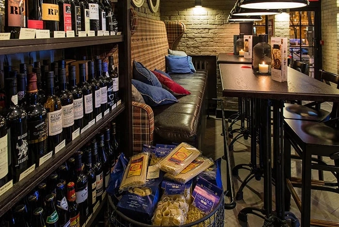 Бар "Mozart Wine House"