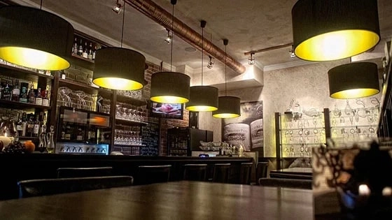 Бар "Mozart Wine House"