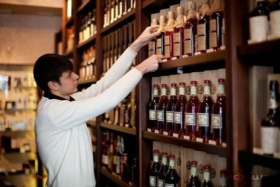 Бар "Mozart Wine House"