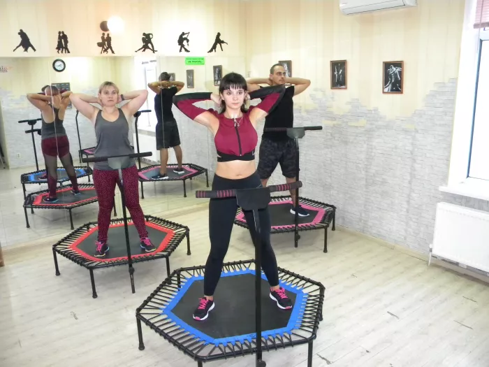 Танцевально-спортивный клуб "Two Step"