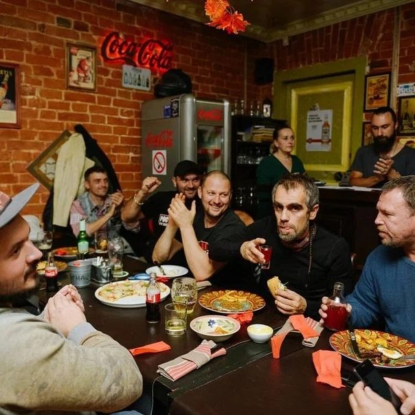 Бар "Энди Таккер"