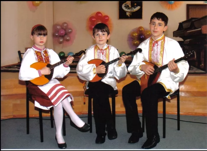 Центр детского творчества и искусств "Родник" на Невкипелого 18