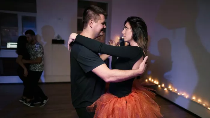 Школа танцев "BEE IN DANCE"