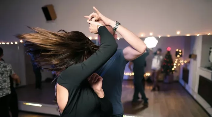 Школа танцев "BEE IN DANCE"