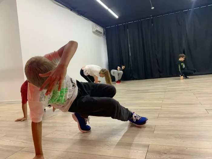 Школа танцев для всех "Dance Design"