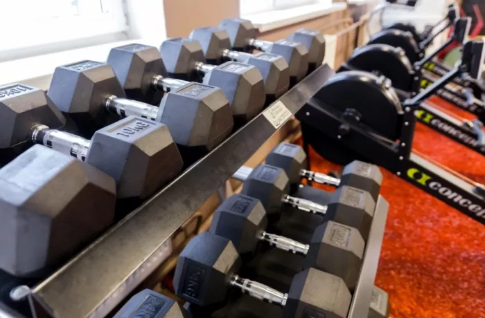 Спортивный фитнес-клуб "Get Fit Gym".
