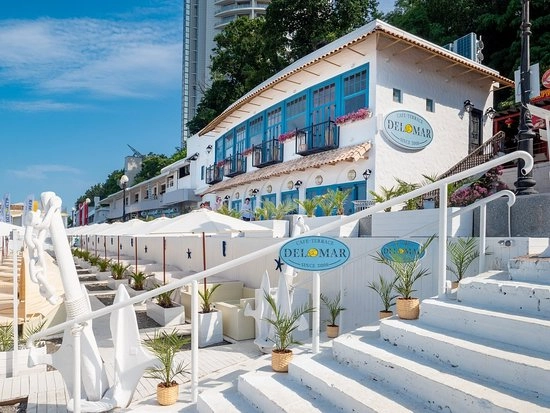 Пляж-кафе «DеlMar Beach Club"