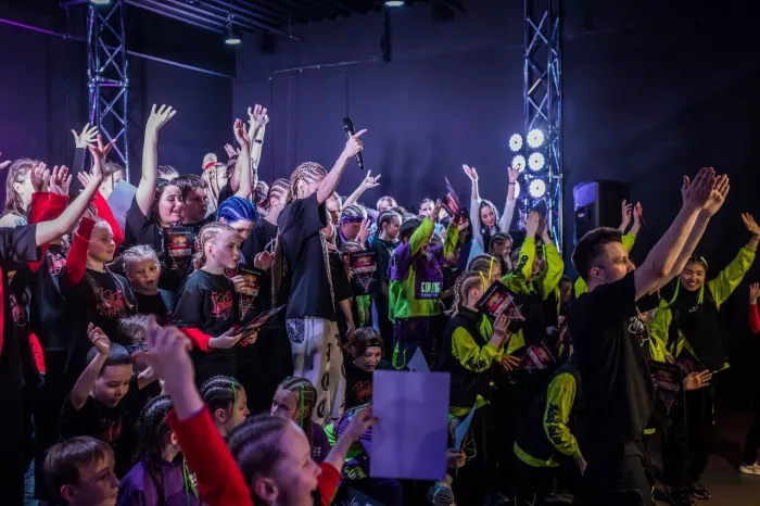 Школа танцев "Turn Up Dance Family"