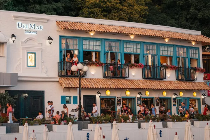 Пляж-кафе «DеlMar Beach Club"