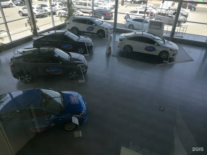 Автосалон "Hyundai ААА Моторс"