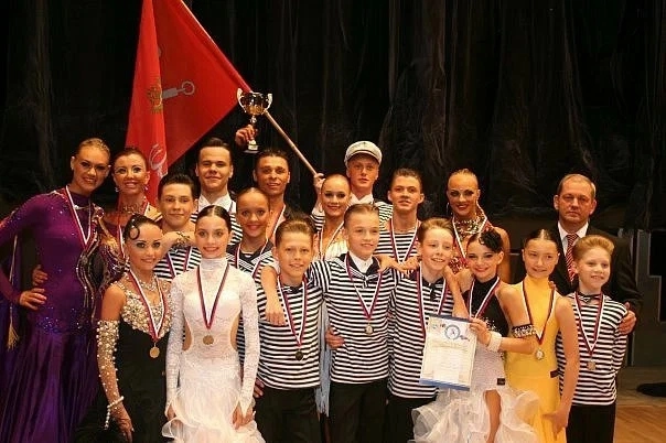 Танцевально-спортивный клуб "Макси-Данс"