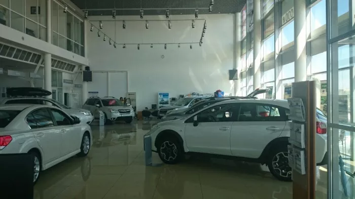 Автосалон "Субару Центр"