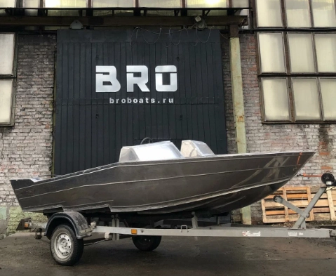 Яхты "Bro"