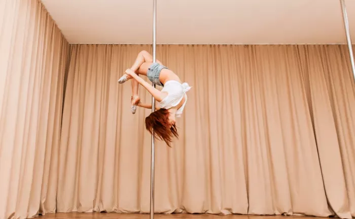 Студия танцев "Vertical".