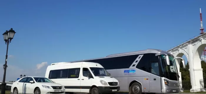 Автомобили с водителем "АвтоЛюкс161"
