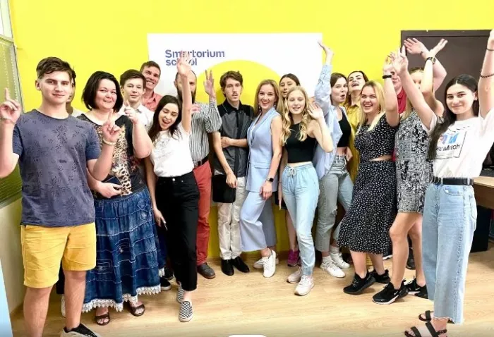  Образовательный центр "Smartorium school".