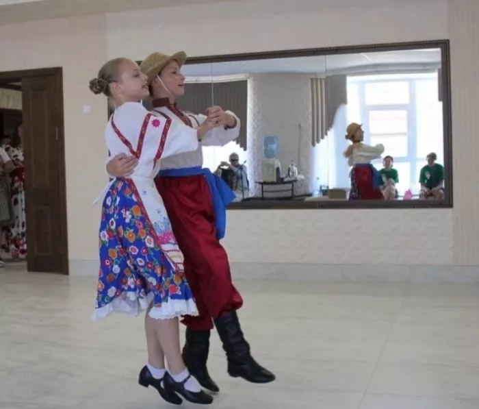 Школа танцев "АнЛер".
