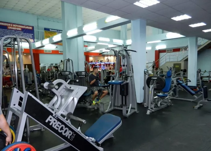 Фитнес-клуб "SkyGym".