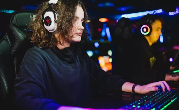 Компьютерный клуб "Cyber Tron games"