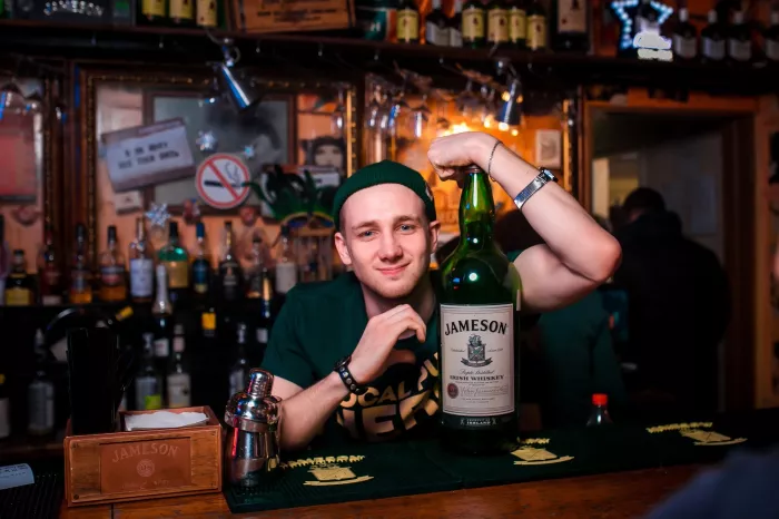 Ночной клуб "Amsterdam Bar"