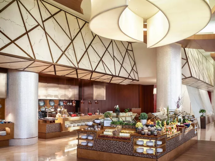 Отель "Swissôtel Al Ghurair" 5*