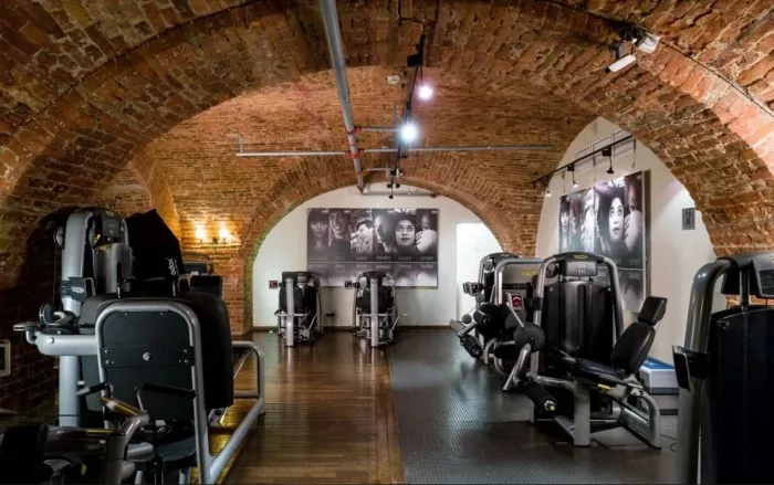 Фитнес клуб "Palace Bridge Wellness Club"